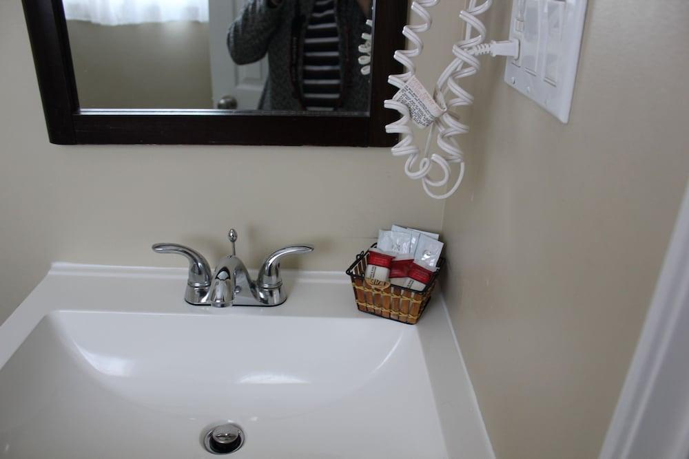 Nights Inn Owen Sound Εξωτερικό φωτογραφία