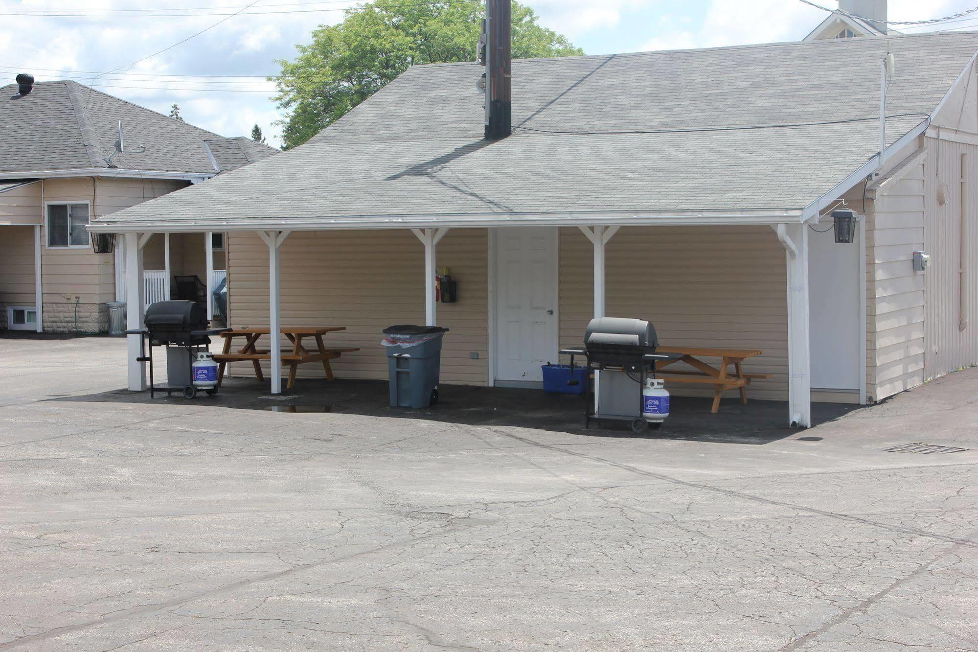 Nights Inn Owen Sound Εξωτερικό φωτογραφία